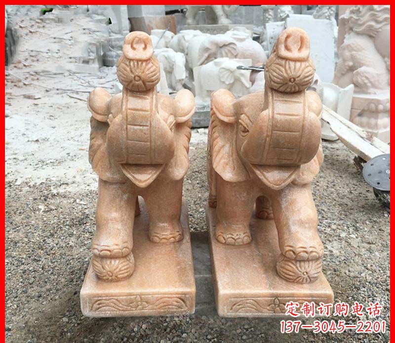 漳州鼻卷绣球的小象石雕