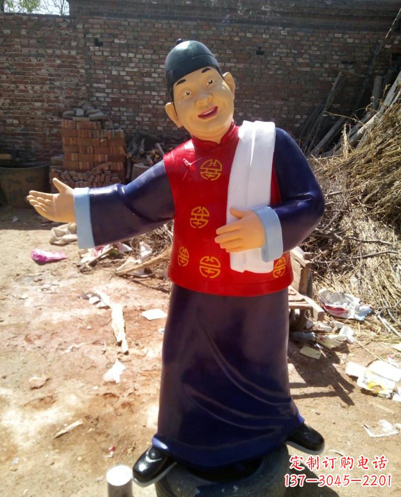 漳州玻璃钢彩绘人物店小二雕塑