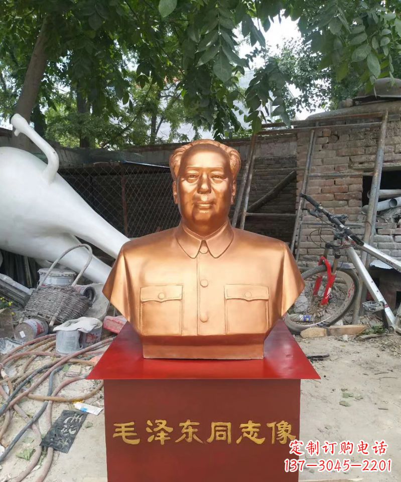 漳州玻璃钢毛泽东雕塑表达伟大领袖的精神魅力