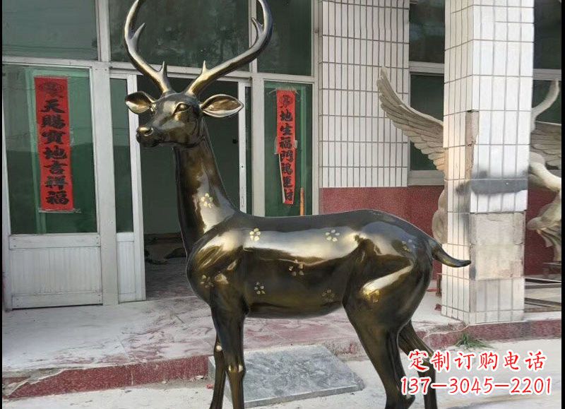 漳州玻璃钢梅花鹿雕塑精美的艺术瑰宝