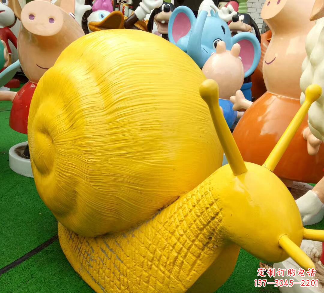 漳州玻璃钢制蜗牛雕塑——精致美观的公园景观