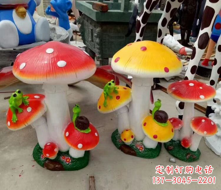 漳州玻璃钢蘑菇雕塑精美多彩