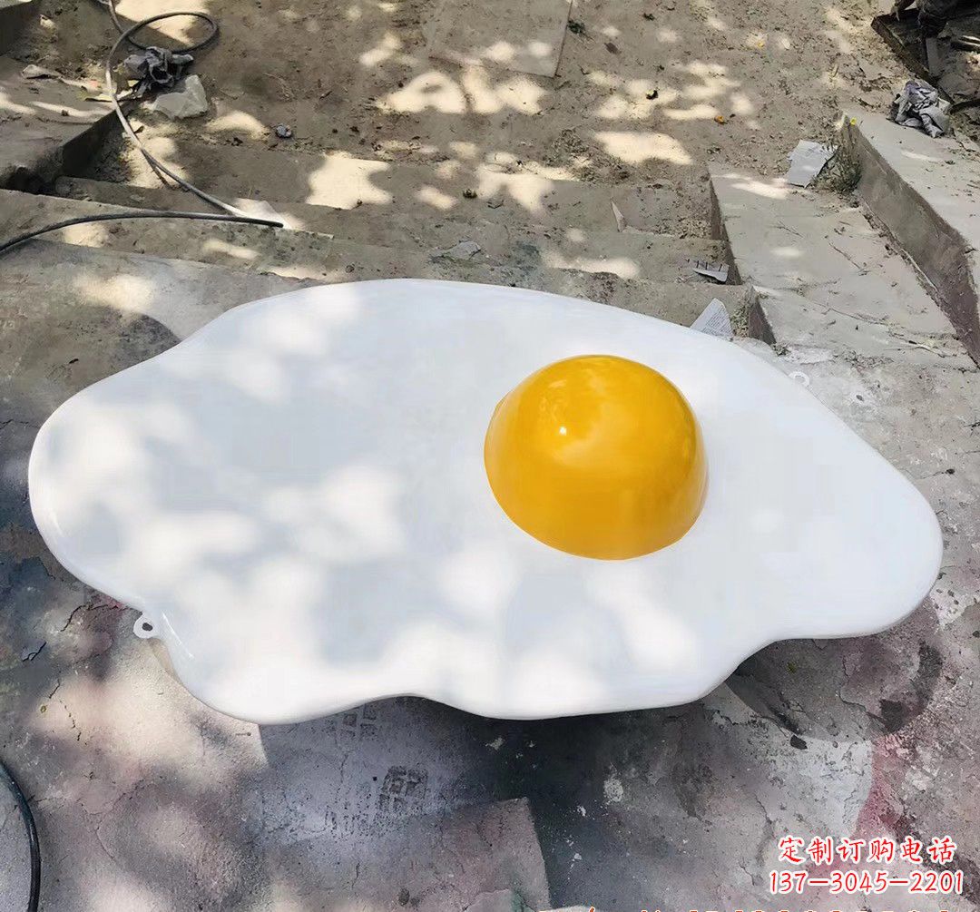 漳州玻璃钢摊鸡蛋景观雕塑
