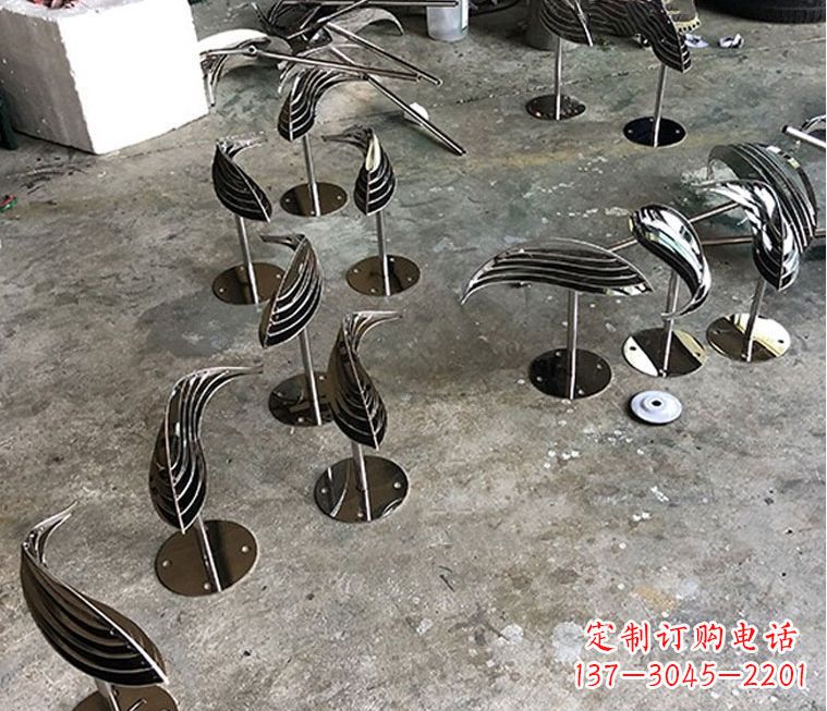 漳州精美不锈钢动物雕塑