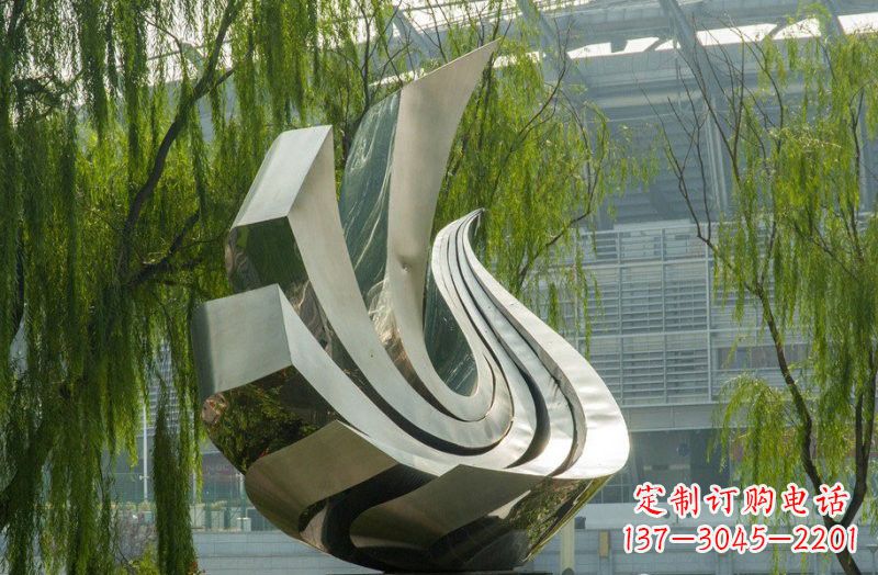 漳州不锈钢和平鸽雕塑象征和平与信仰