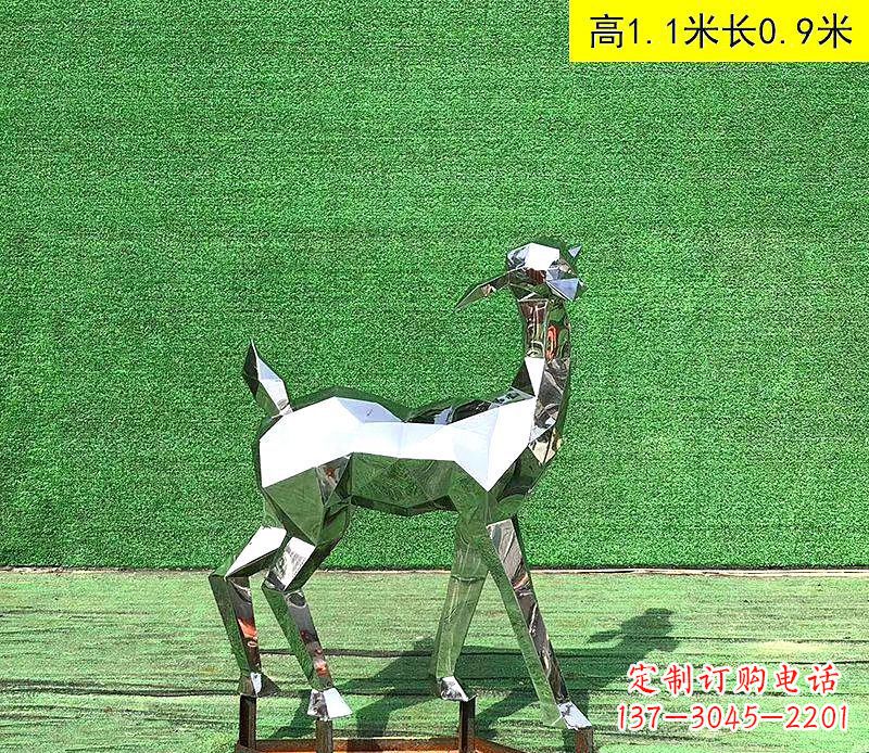 漳州不锈钢小鹿雕塑精致而可爱