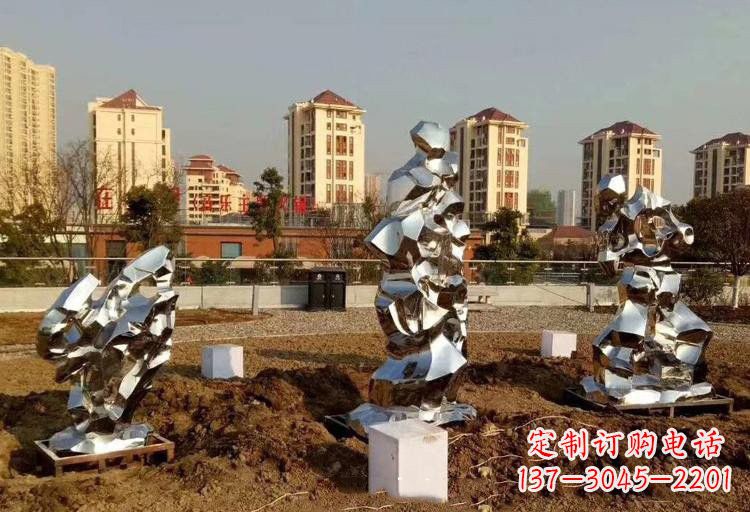漳州不锈钢抽象镜面太湖石雕塑
