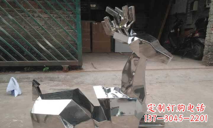 漳州不锈钢鹿雕塑艺术之美