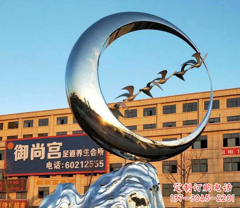 漳州不锈钢大雁雕塑象征着生机勃勃的美丽
