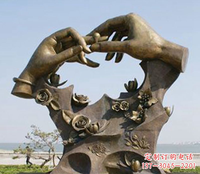 漳州不锈钢戒指雕塑表达爱的艺术精品