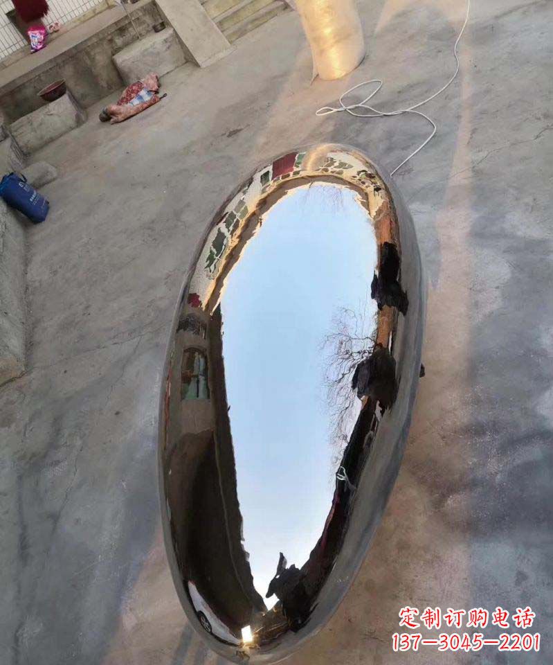 漳州不锈钢水滴雕塑一种美观耐用的艺术品
