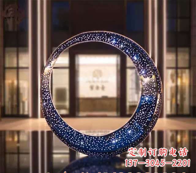 漳州不锈钢发光月亮雕塑照亮夜空的梦幻之光