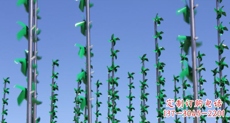 漳州螺旋风车给广场景观带来的旋转欢乐
