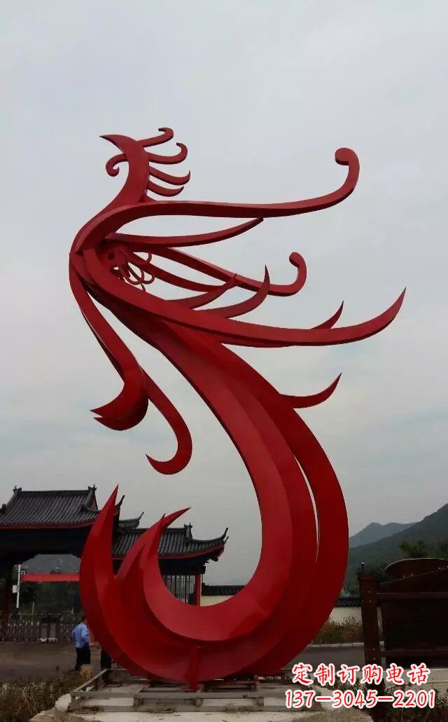 漳州凤凰雕塑象征着和平与繁荣