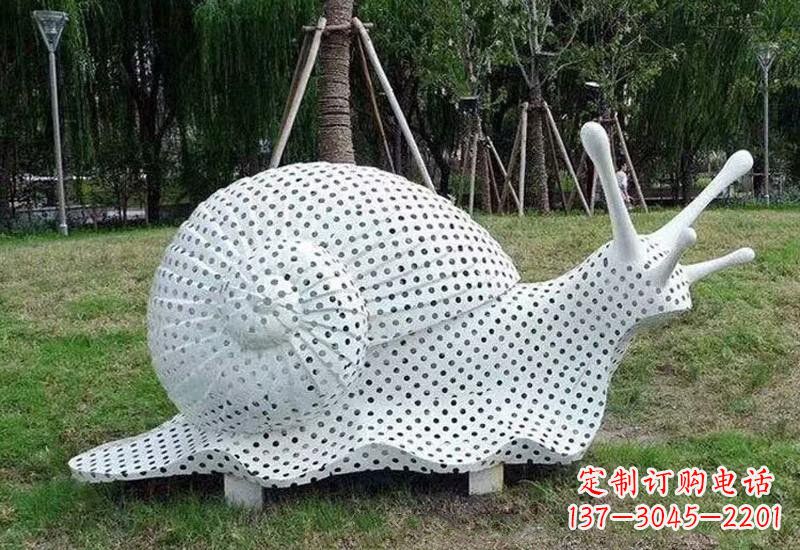 漳州不锈钢公园里的蜗牛雕塑