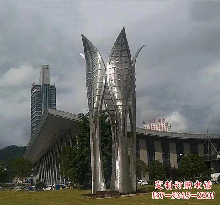 漳州不锈钢公园大型树叶雕塑精美绝伦