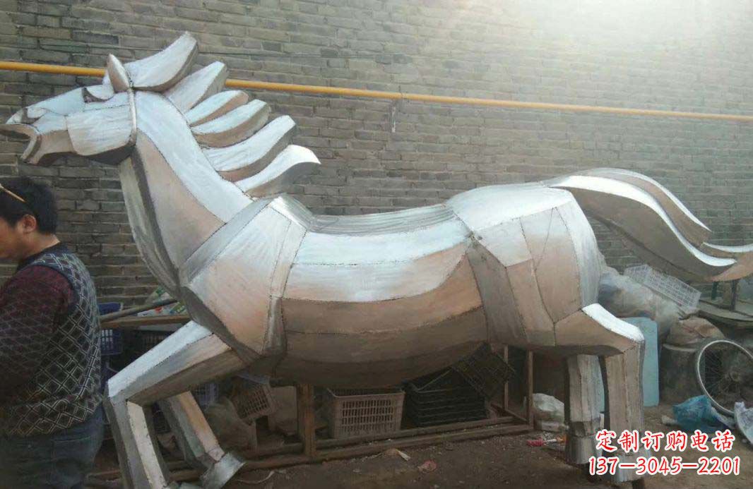 漳州不锈钢户外马雕塑精美的艺术装点