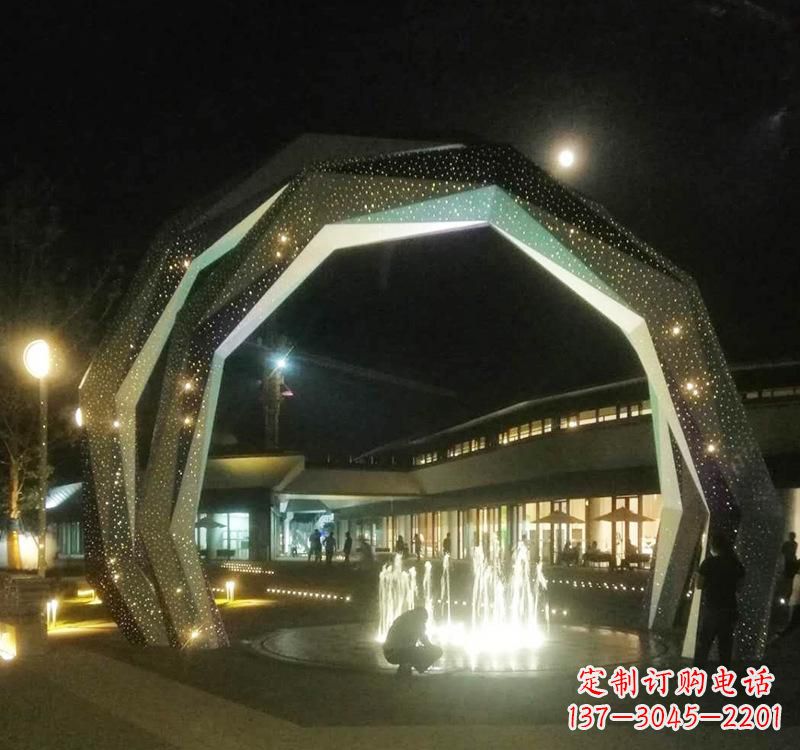 漳州不锈钢户外拱门雕塑精美线条点缀美景