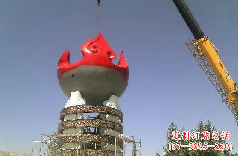 漳州不锈钢火炬雕塑象征着永恒的精神