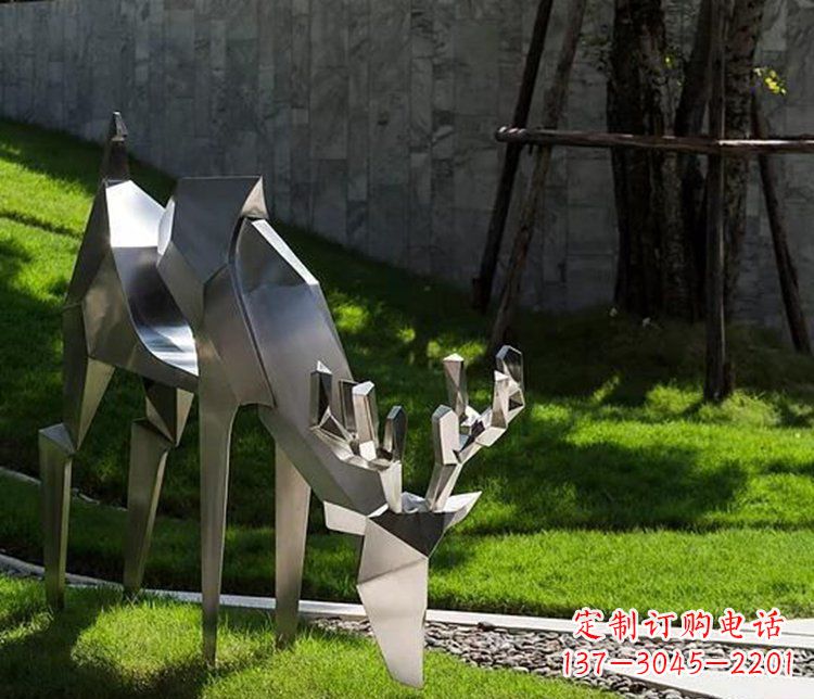 漳州不锈钢几何动物雕塑——点缀鹿公园美景