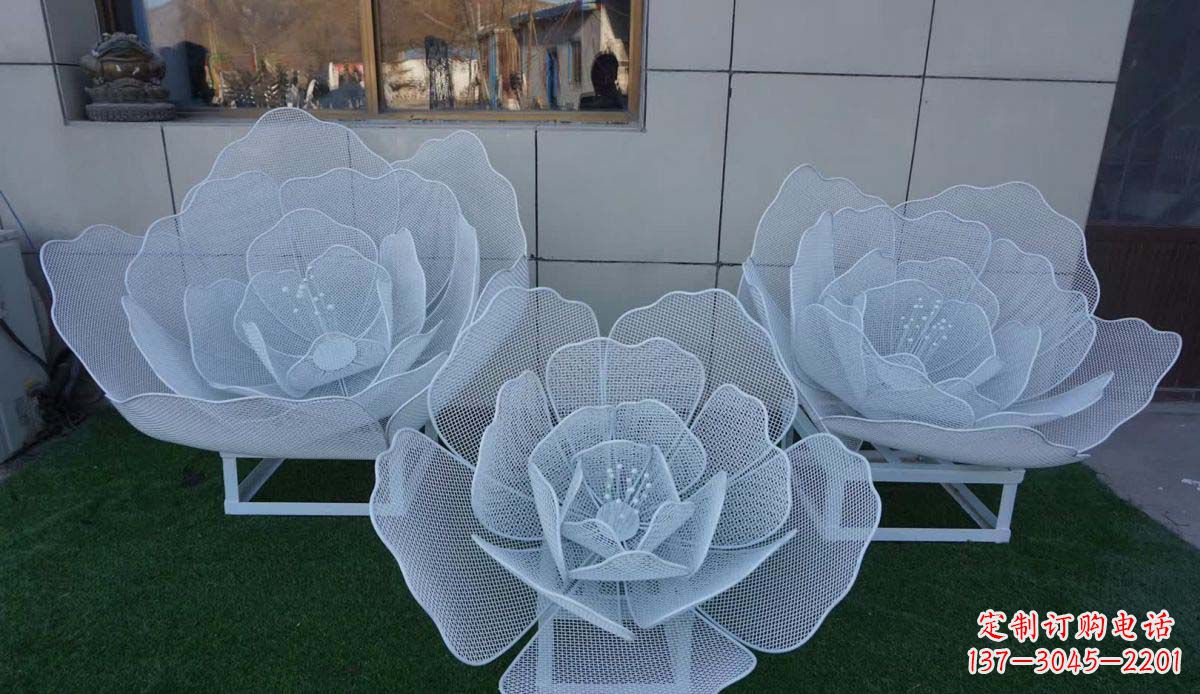 漳州不锈钢荷花雕塑一种精美而经久不衰的艺术品