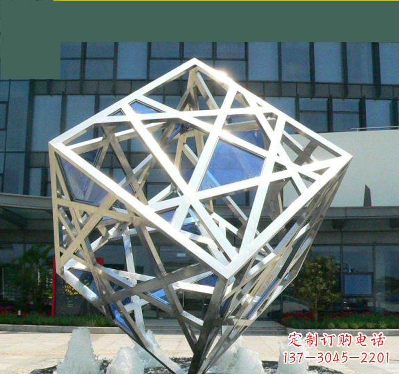 漳州不锈钢镂空魔方雕塑艺术与智慧的完美结合