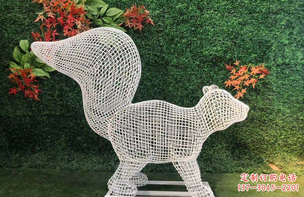 漳州不锈钢松鼠雕塑艺术与精美结合