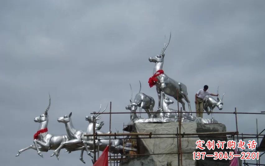 漳州不锈钢动物雕塑——美丽宁静的自然之美