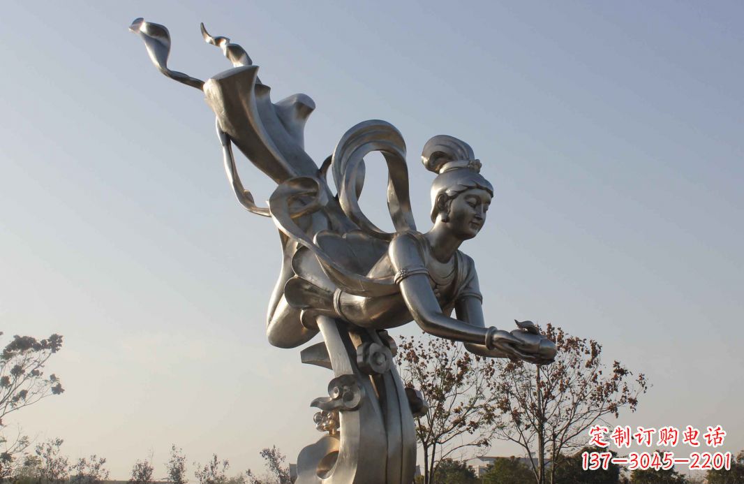 漳州蟠桃祈福精美不锈钢雕塑