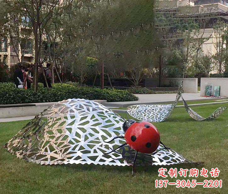 漳州不锈钢瓢虫雕塑令人惊叹的艺术之美