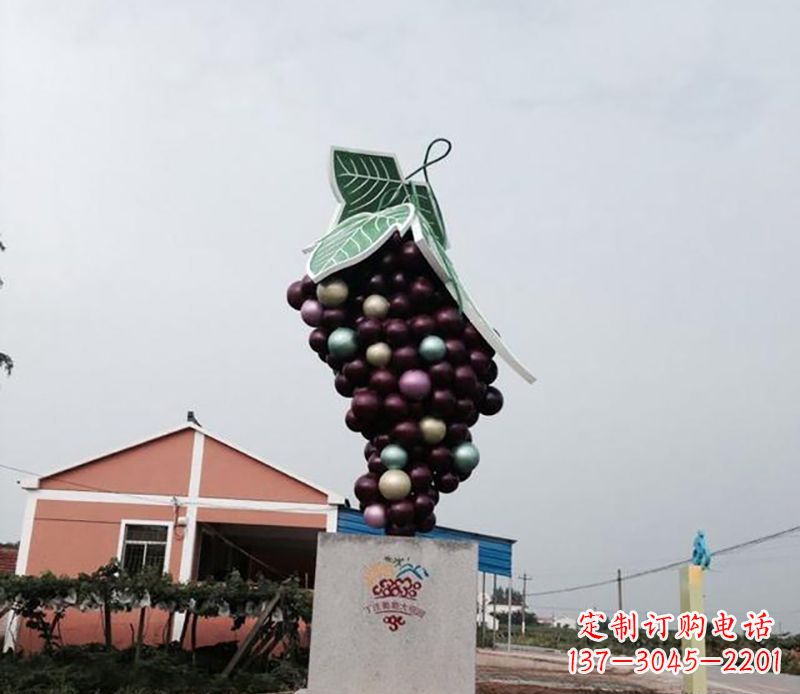漳州精美绝伦的不锈钢葡萄雕塑