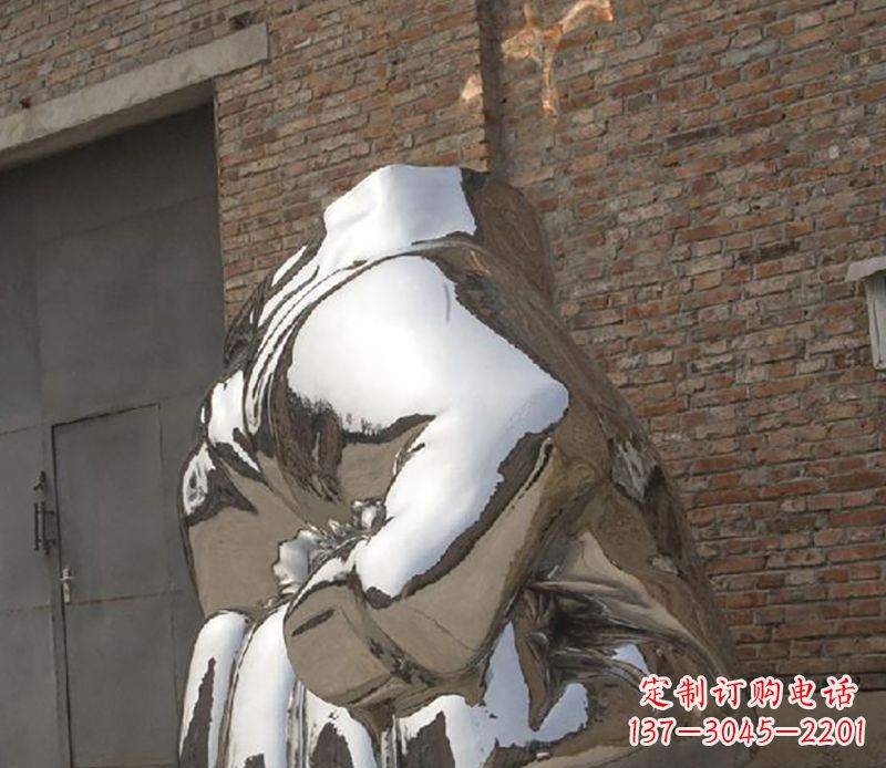 漳州不锈钢拳头雕塑