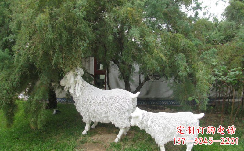 漳州不锈钢山羊雕塑静谧中的动态美