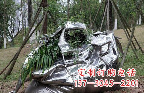 漳州不锈钢手提包雕塑——精美的艺术形式
