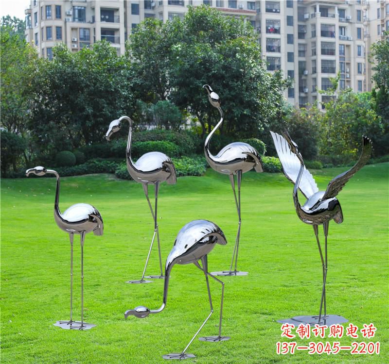 漳州不锈钢仙鹤雕塑——传承中华文化精髓