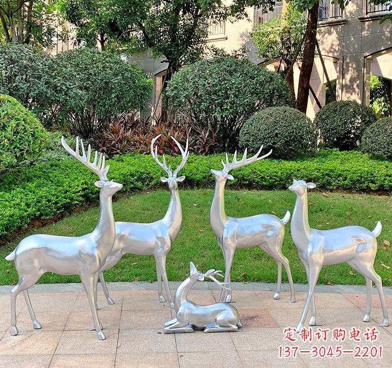 漳州不锈钢园林小鹿雕塑美丽的艺术点缀