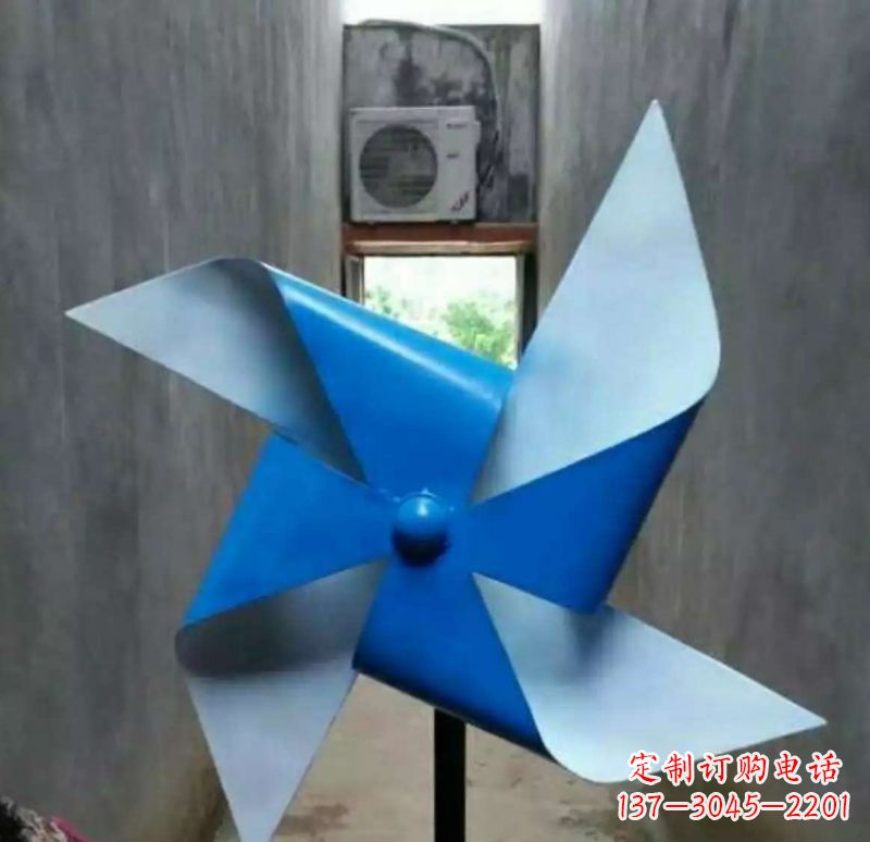 漳州色彩斑斓的不锈钢风车雕塑