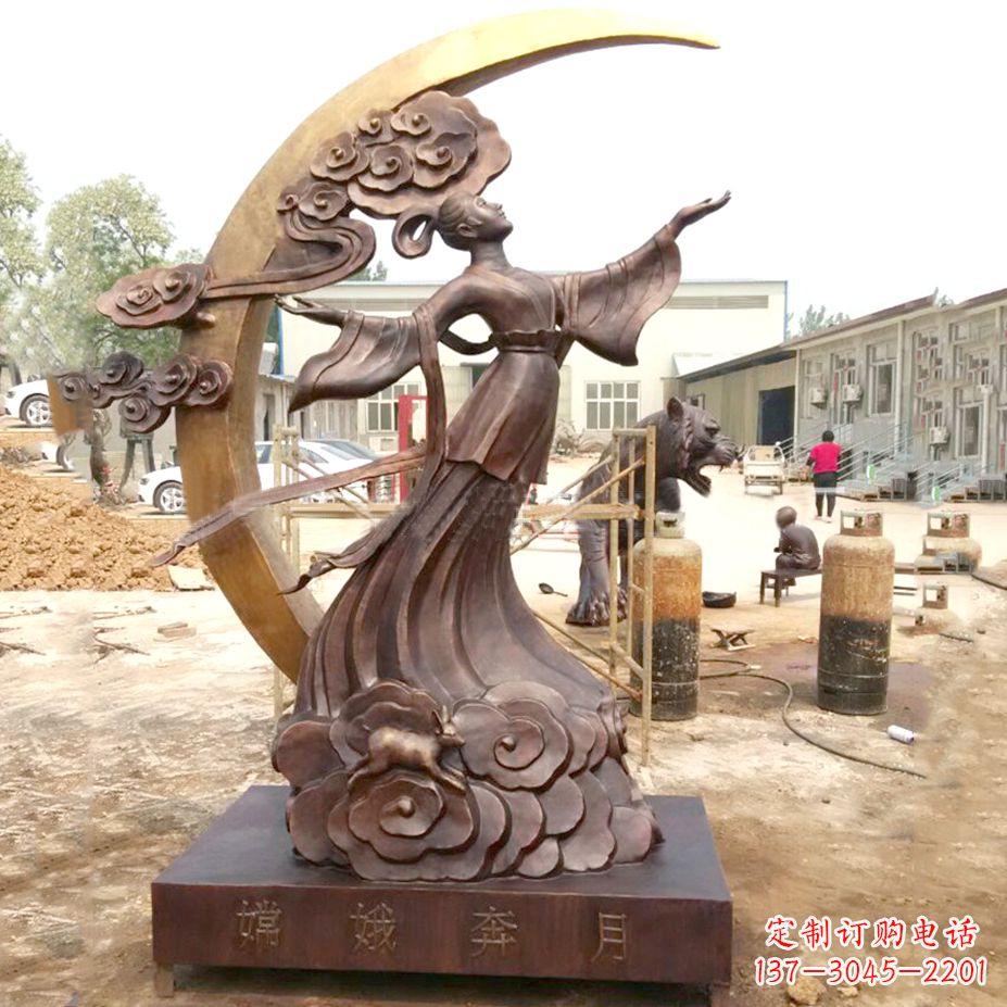 漳州绚丽嫦娥-神话中的上古美女雕像