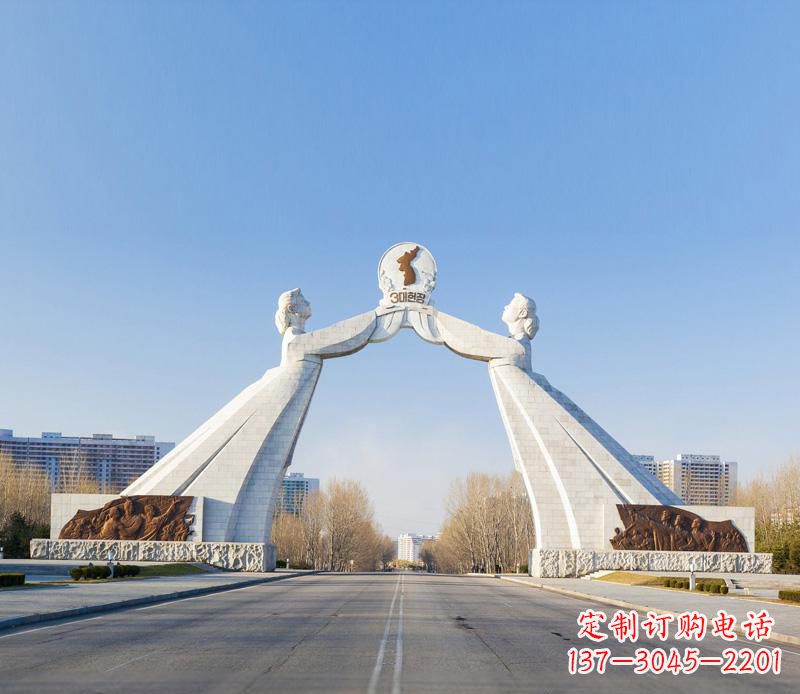 漳州城市街道的拱门雕塑——让城市更加精彩