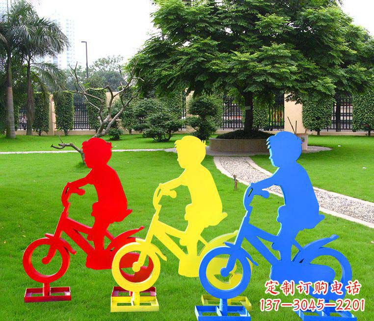 漳州抽象男孩骑单车雕塑