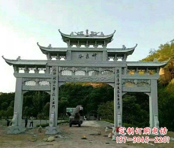 漳州村口石雕牌楼千百年文化瑰宝