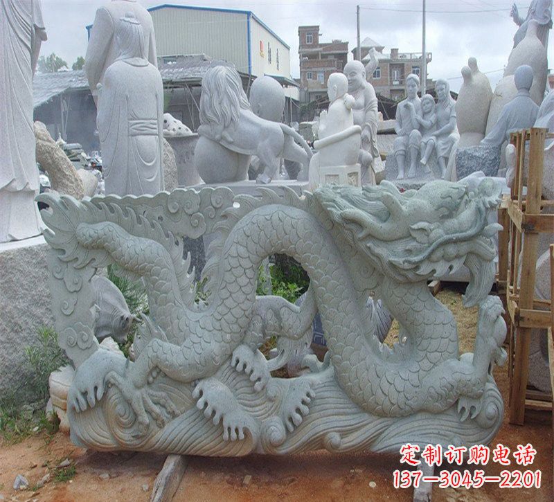 漳州大理石龙石雕传承古老文化，精雕细琢的艺术品
