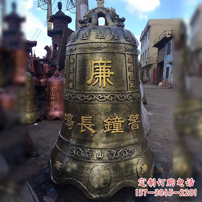 漳州特色大型铜钟雕塑
