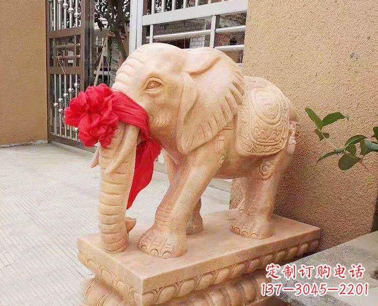 漳州精心雕刻大象石雕