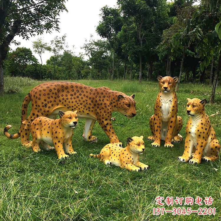 漳州精美玻璃钢豹子雕塑