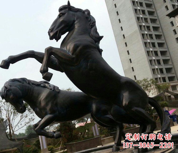 漳州公园奔马动物铜雕塑