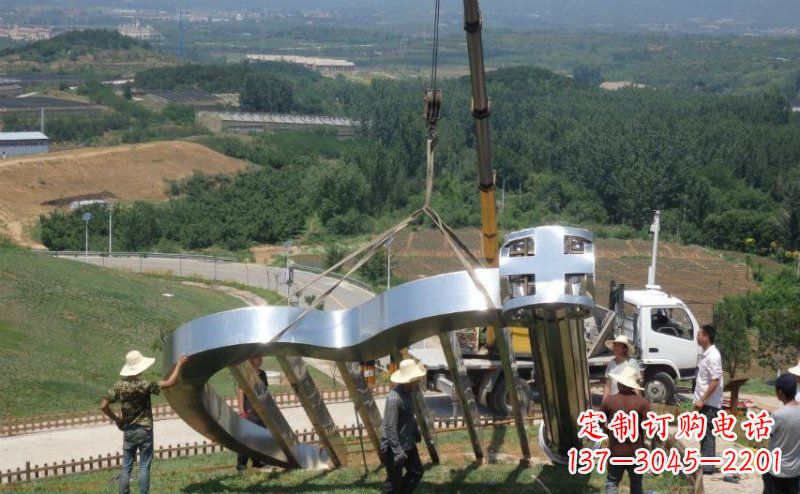 漳州公园竖琴雕塑——缔造完美的艺术景观
