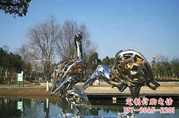 漳州公园不锈钢丹顶鹤一家雕塑