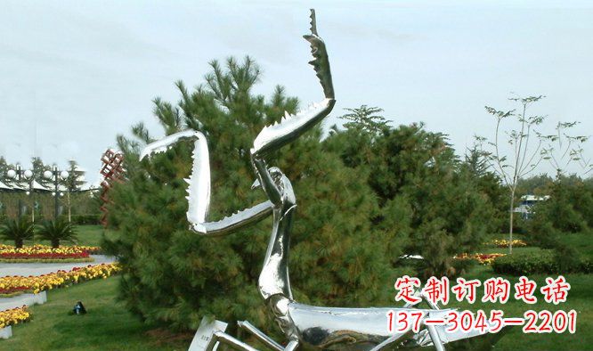漳州优雅大气的不锈钢螳螂雕塑