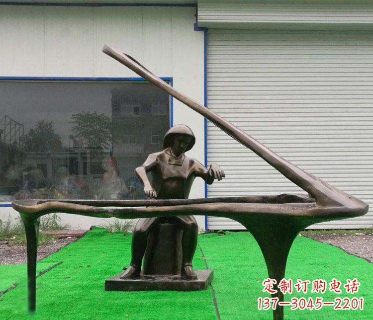 漳州 传奇钢琴雕塑